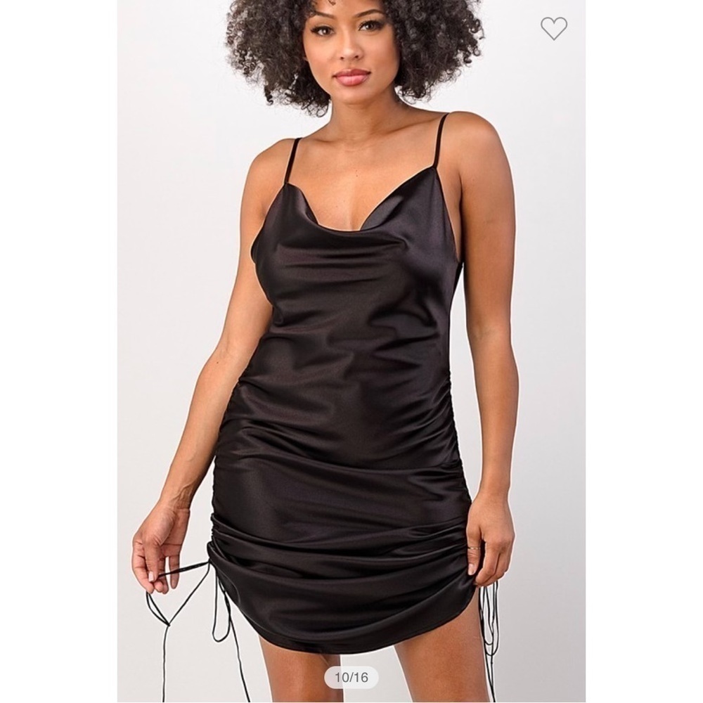 NWT Satin Side scrunch dress